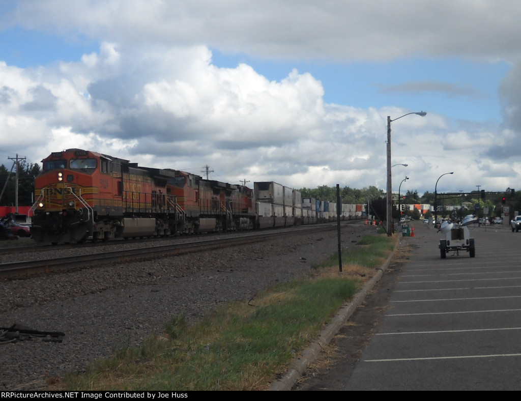 BNSF 5124 West